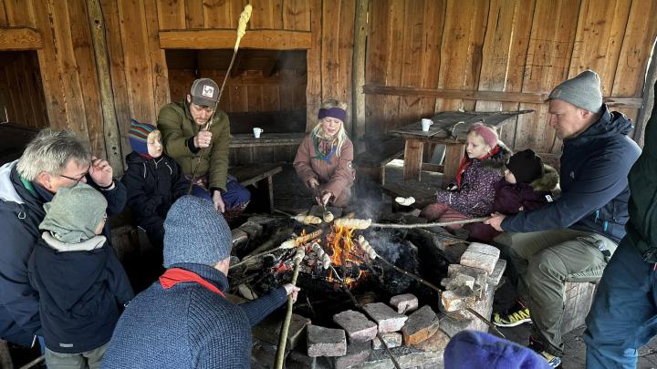Familiespejd tryller med snobrød